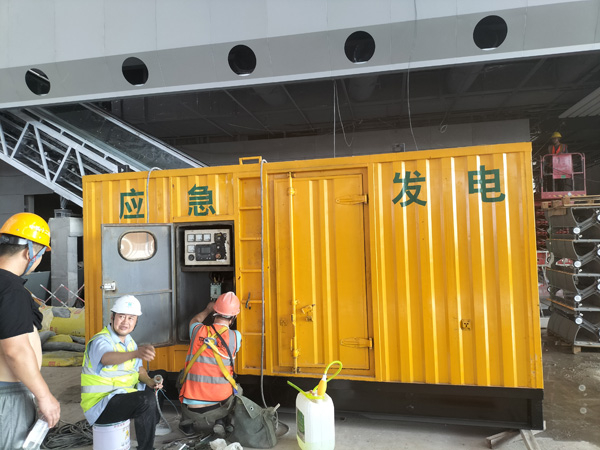 祁连怎样判断空气滤清器是否需要更换？